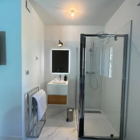 Contemporary In *