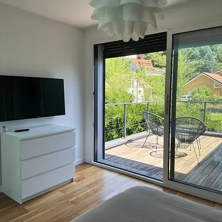 Contemporary In *