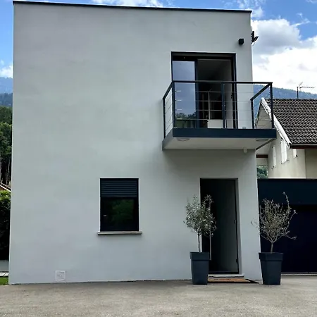 Contemporary In *