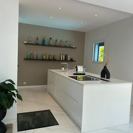 Villa Contemporary In Uriage-les-Bains