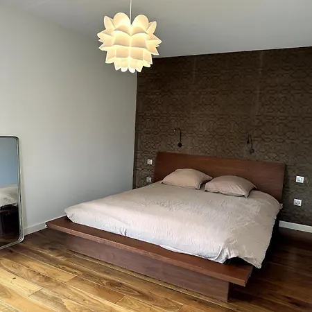 Contemporary In * Uriage-les-Bains
